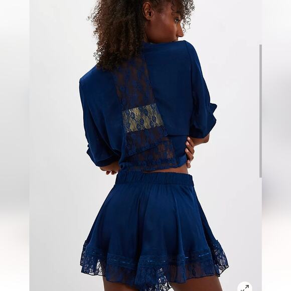 Free People Intimately FP NEW Lacy Ruffled Marine Navy Morning Breeze Shorts XS - Picture 14 of 16